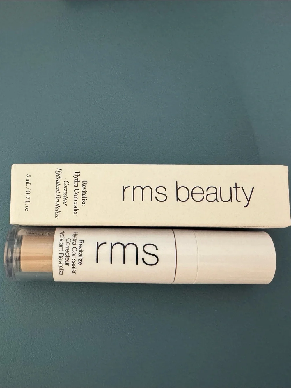 RMS Revitalize Hydra Concealer in WN04